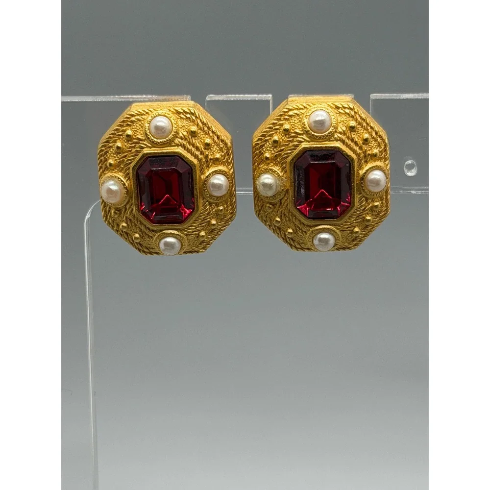Joan Rivers Clip On Earrings Matt Gold Tone Red Faceted Center Imitation Pearls